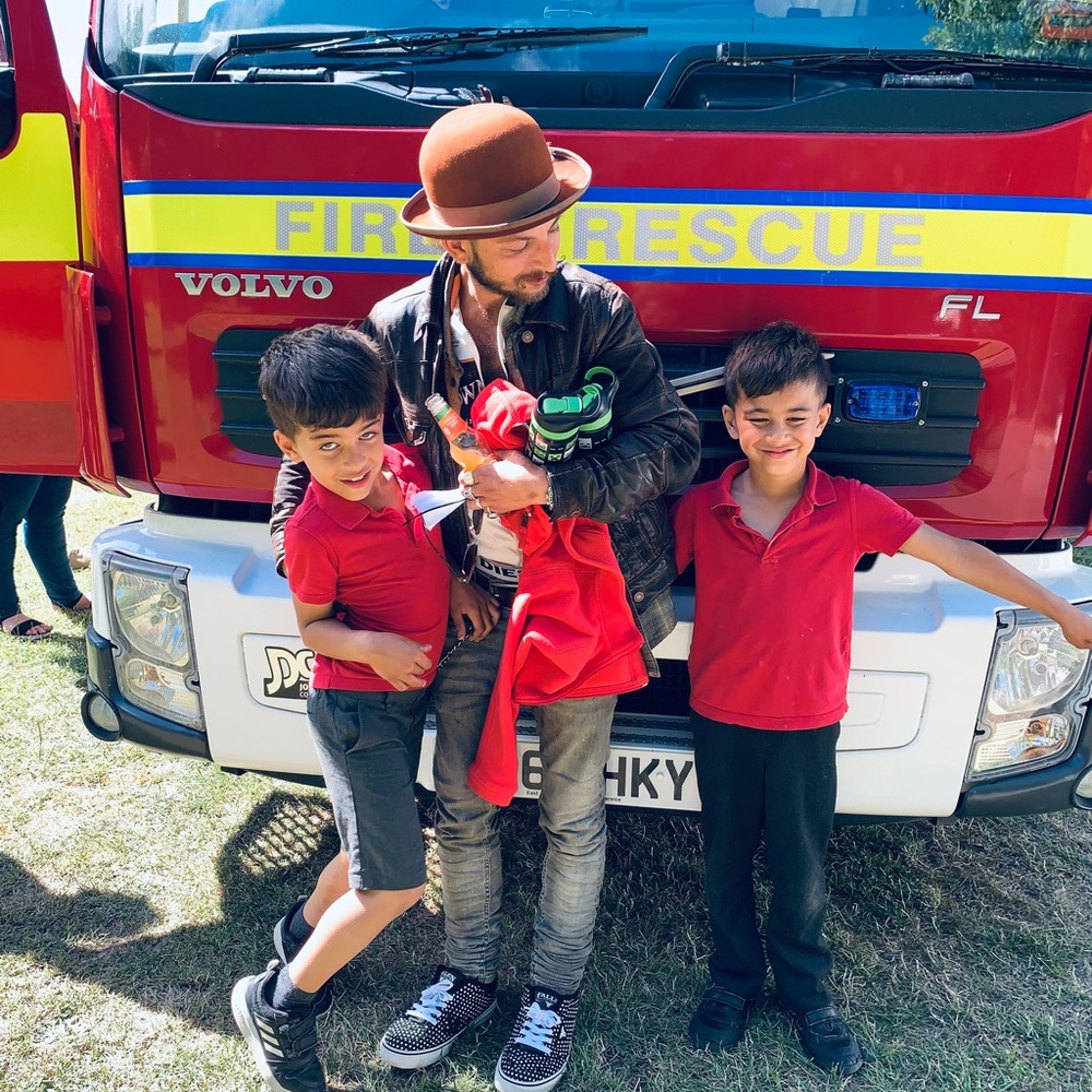 Meet your Posher, Serval